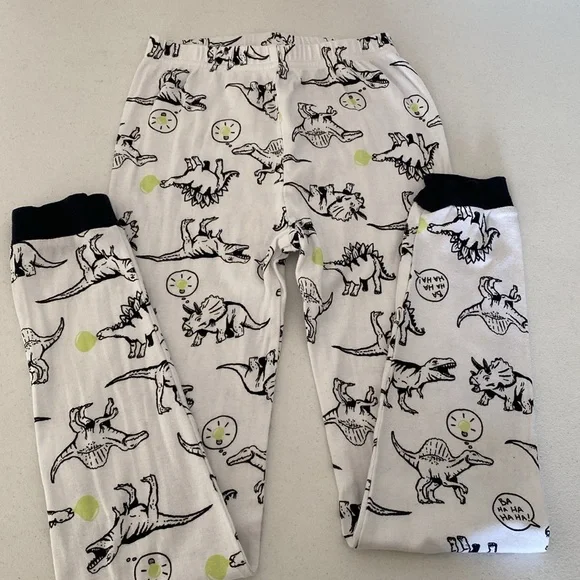 Pyjama set - Picture 4 of 5